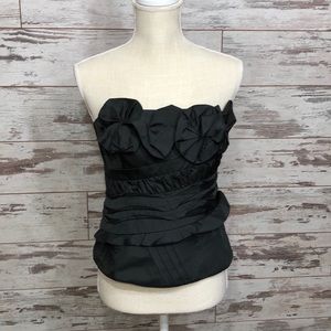 BCBG BLACK GALA STRAPLESS TOP.  M.